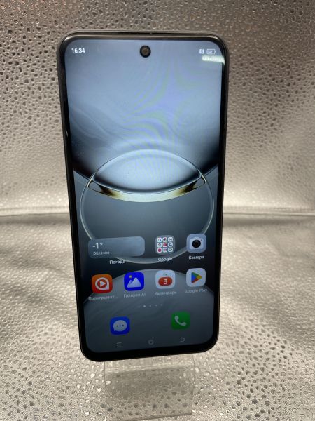 Купить TECNO Spark 30C 4/128GB (KL5n) Duos в Новосибирск за 4500 руб.