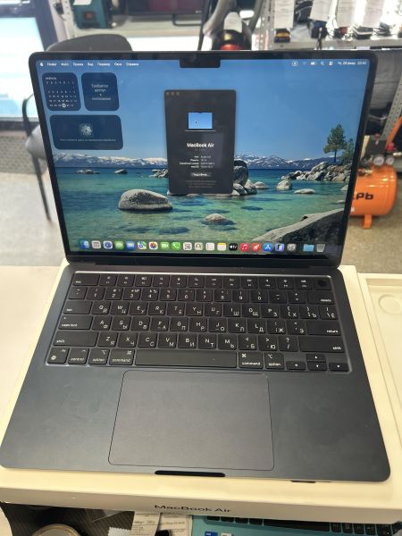 Купить Apple MacBook Air 13 2022 16/256GB (A2681) в Новосибирск за 66700 руб.