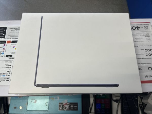 Купить Apple MacBook Air 13 2022 16/256GB (A2681) в Новосибирск за 66700 руб.