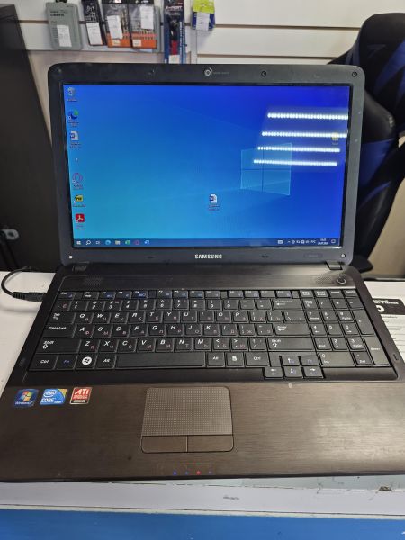 ноутбук Samsung NP-R540-JT07RU (8GB RAM) в Новосибирск