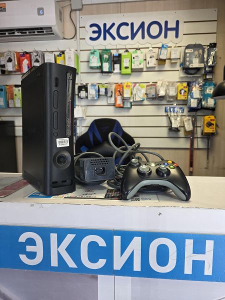 игровая приставка Microsoft Xbox 360 S 120GB (1439) в Новосибирск