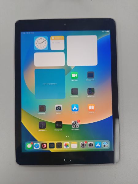 планшет Apple iPad 5 2017 32GB (A1822) (без SIM) в Иркутск