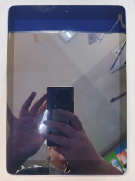 планшет Apple iPad 5 2017 32GB (A1822) (без SIM) в Иркутск