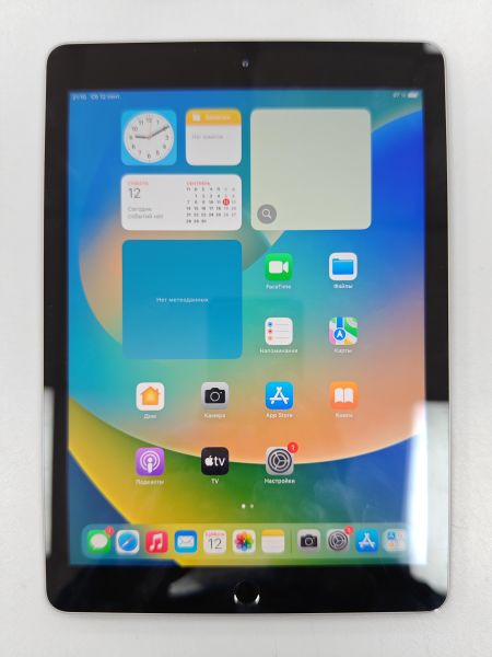 планшет Apple iPad 5 2017 32GB (A1822) (без SIM) в Иркутск