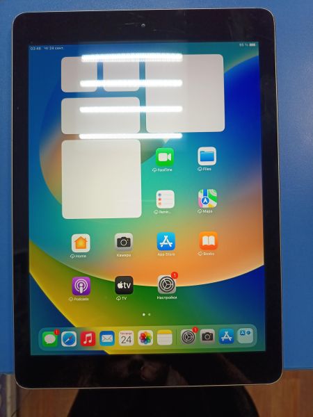 планшет Apple iPad 5 2017 32GB (A1822) (без SIM) в Иркутск