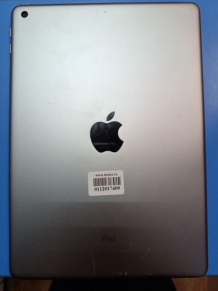 планшет Apple iPad 5 2017 32GB (A1822) (без SIM) в Иркутск