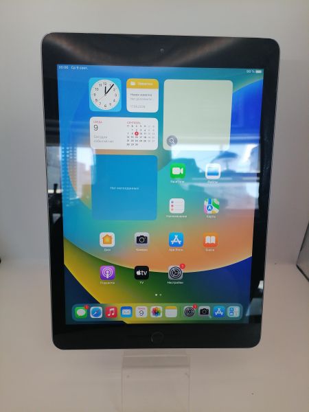планшет Apple iPad 5 2017 32GB (A1822) (без SIM) в Новосибирск