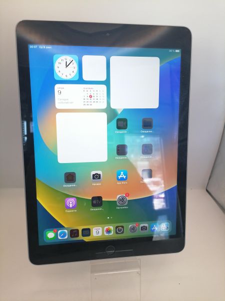 планшет Apple iPad 5 2017 32GB (A1822) (без SIM) в Новосибирск