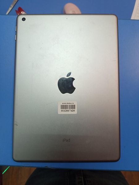 планшет Apple iPad 6 2018 32GB (A1893 MR7F2) (без SIM) в Иркутск