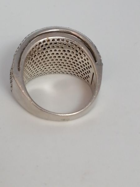 серебряное кольцо Кольцо серебро 925 8,93g, вес изделия 9.93g, размер 18.5, 30 камней и более в Новосибирск