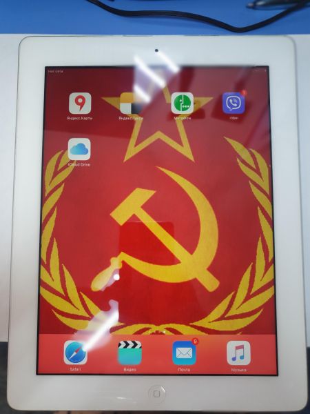Купить Apple iPad 4 2012 128GB (A1460 MD522-527 ME407) (с SIM) в Иркутск за 4300 руб.