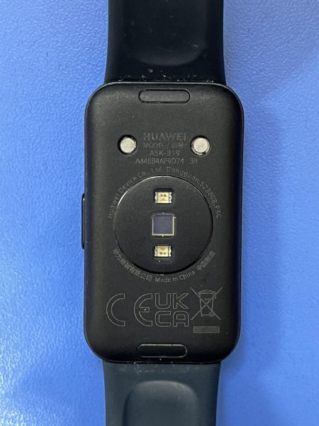 Купить Huawei Band 8 (ASK-B19) с СЗУ в Иркутск за 1000 руб.
