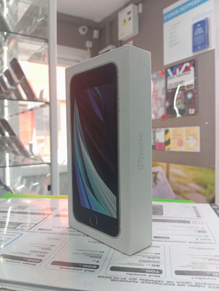 Купить Apple iPhone SE 2nd gen. 2020 128GB в Иркутск за 8700 руб.