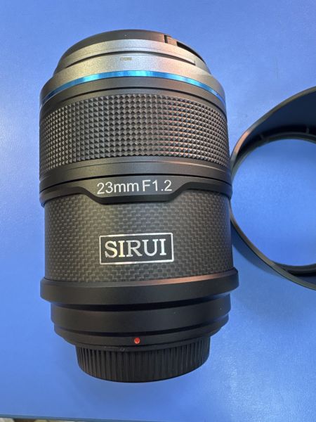 Купить Sirui Sniper 23mm F1.2 AF APS-C X-Mount в Иркутск за 18200 руб.