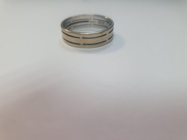 Купить Кольцо золото 585 4,12g, вес изделия 4.12g, размер 19 в Иркутск за 22300 руб.