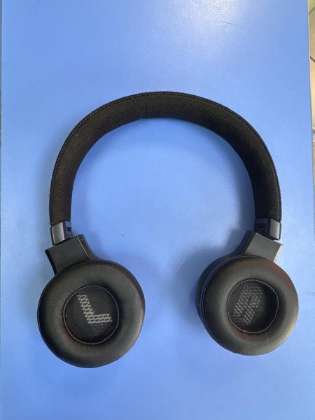 Купить JBL Live 460NC в Иркутск за 1300 руб.