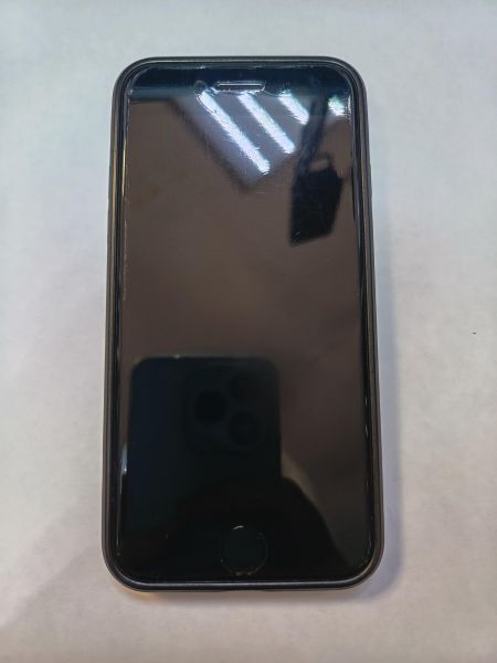 Купить Apple iPhone SE 2nd gen. 2020 64GB в Иркутск за 6900 руб.