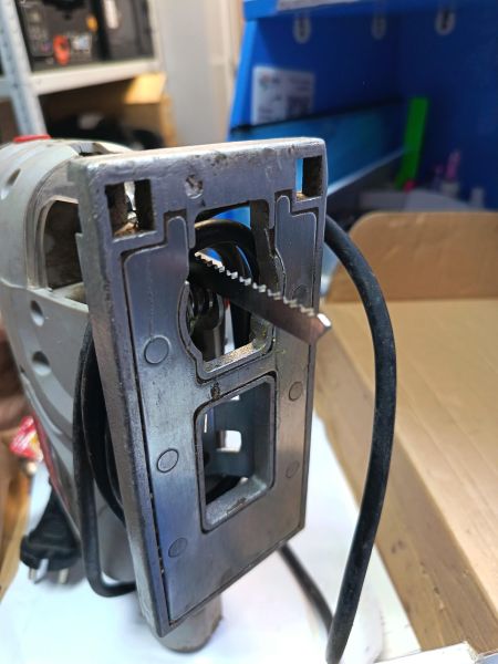 Купить ЗУБР ЗЛ-710Э в Иркутск за 1600 руб.