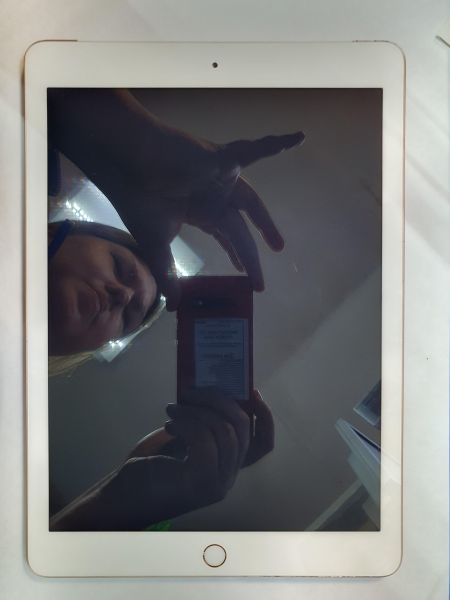 Купить Apple iPad 6 2018 32GB (A1954 MR6N2) (с SIM) в Иркутск за 7000 руб.