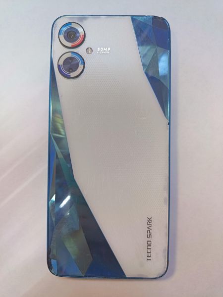 Купить TECNO Spark 9 Pro 4/128GB (KH7n) Duos в Иркутск за 3800 руб.