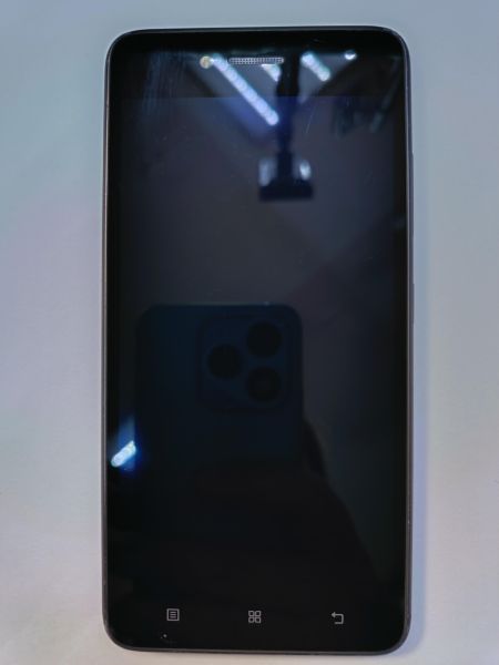 Купить Lenovo S90/A Sisley Duos в Иркутск за 1400 руб.