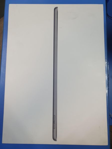 Купить Apple iPad 9 2021 64GB (A2602 MK2K3/MK2L3/MK2L3LL) (без SIM) в Иркутск за 17400 руб.