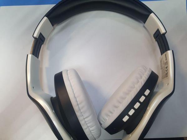 Купить Defender FreeMotion B525 в Иркутск за 400 руб.