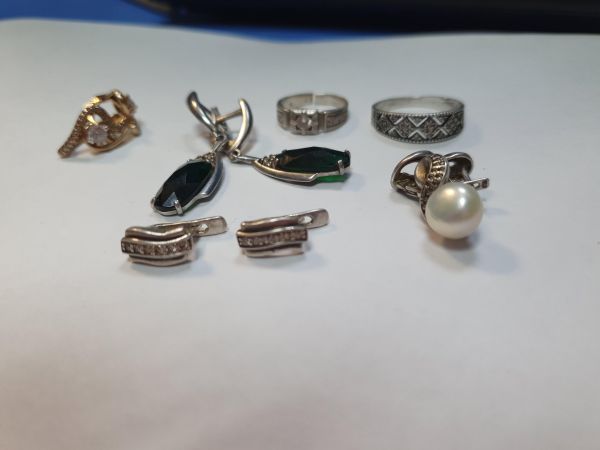 Купить Лом или горсть серебро 925 10,75g, вес изделия 19.14g в Иркутск за 950 руб.