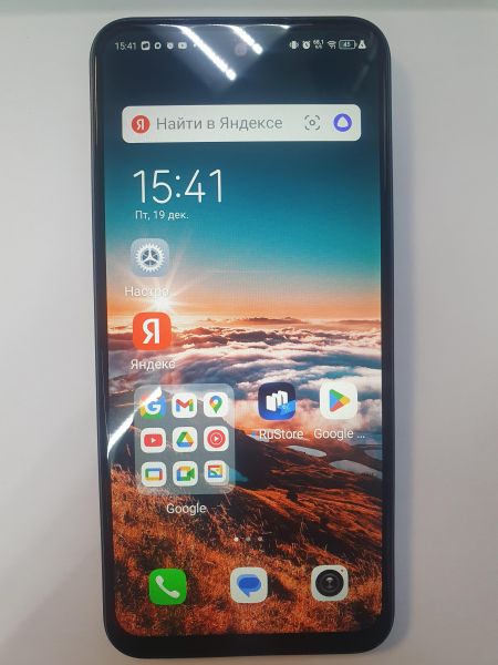 Купить TECNO Spark Go 1 3/64GB (KL4) Duos в Иркутск за 3900 руб.