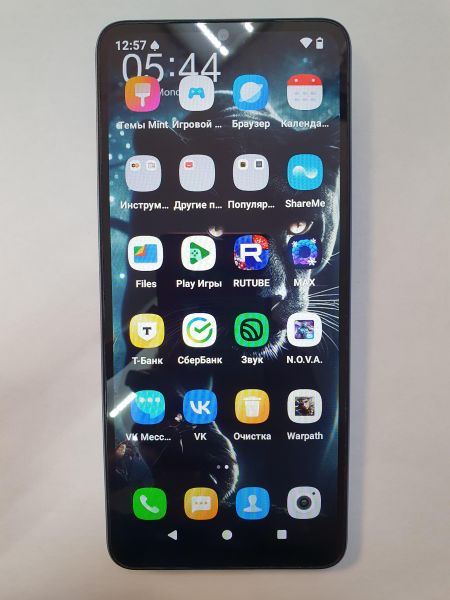 Купить Xiaomi Redmi A3 4/128GB (23129RN51X) Duos в Иркутск за 4100 руб.