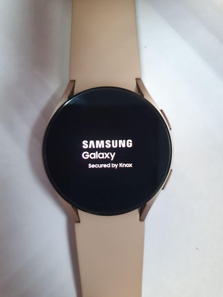 Купить Samsung Galaxy Watch 4 40 mm (SM-R860/N) с СЗУ в Иркутск за 3200 руб.