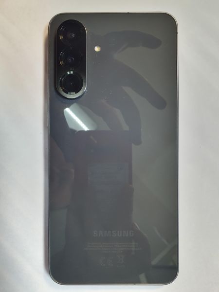 Купить Samsung Galaxy A56 8/128GB (A566B) Duos в Иркутск за 19000 руб.