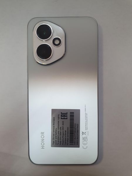 Купить Honor 400 8/256GB (DNY-NX9) Duos в Иркутск за 24800 руб.