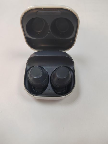 беспроводные наушники Samsung Galaxy Buds FE (SM-R400N) в Иркутск