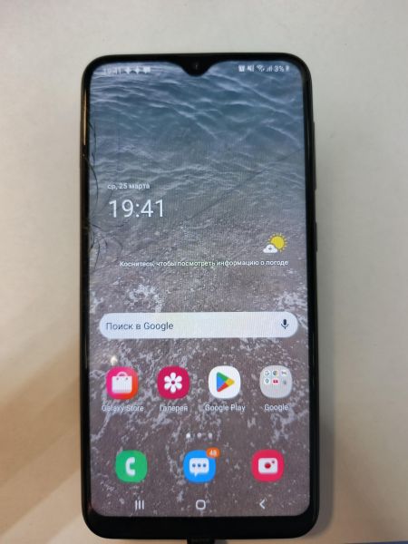Купить Samsung Galaxy A10 2019 2/32GB (A105F) Duos в Иркутск за 600 руб.