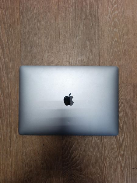 ноутбук Apple MacBook Air 13 2020 8/256GB (A2337) в Иркутск