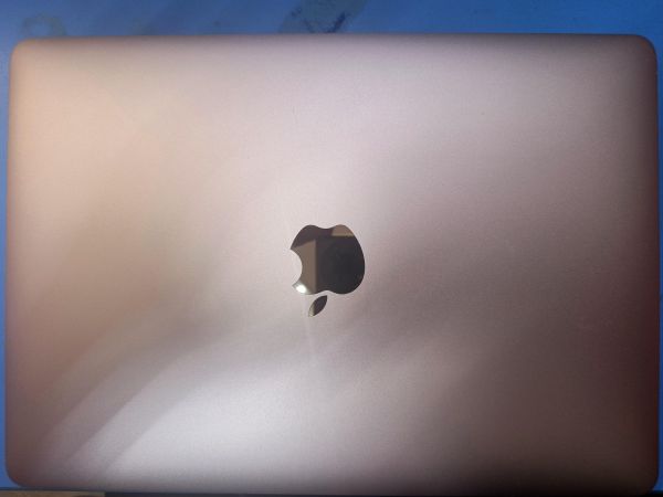 ноутбук Apple MacBook 12 Early 2015 8/256GB (A1534) в Иркутск