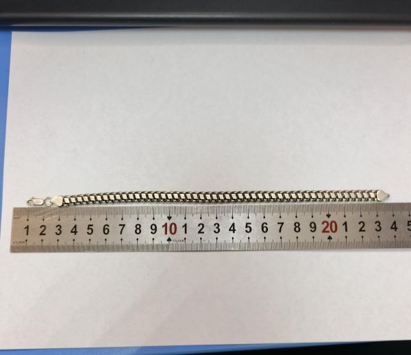 серебряный браслет Браслет серебро 925 12,91g, вес изделия 12.93g, длина 23 см в Иркутск
