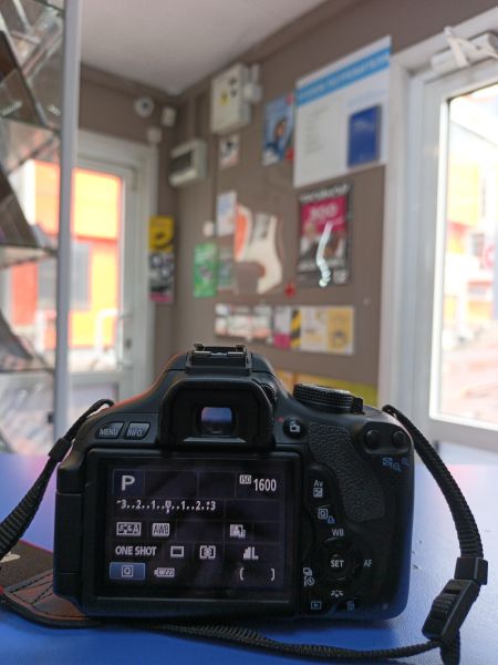 фотоаппарат Canon EOS 600D (DS126311) body с СЗУ в Иркутск