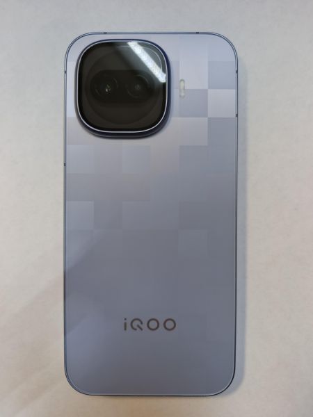 сотовый телефон iQOO 15R 12/256GB (I2508) Duos в Иркутск