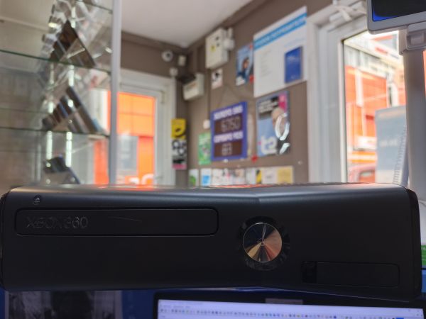 игровая приставка Microsoft Xbox 360 S 500GB (1439) в Иркутск
