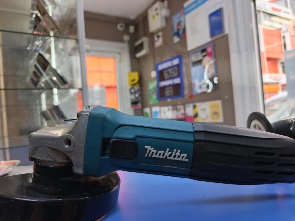 шлифмашина угловая сетевая Реплика Makita MT-5030 в Иркутск