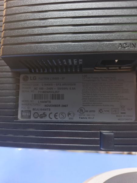 монитор LG Flatron L194WS (L194WS-SF) в Иркутск