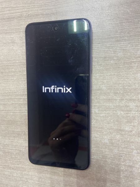 Купить Infinix Hot 30 Play 8/128GB (X6835B) Duos в Иркутск за 6199 руб.
