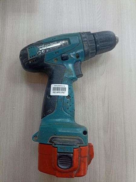 Купить Makita 6271D с СЗУ в Иркутск за 1049 руб.