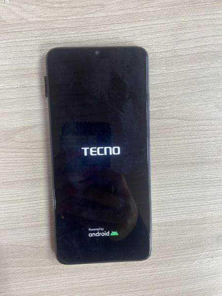 Купить TECNO Spark 10c 4/64GB (KI5m) Duos в Иркутск за 5199 руб.