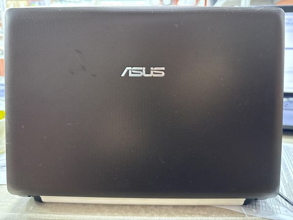 Купить ASUS без модели (10.2/N2600/GMA 3600/1GB/HDD 320GB) в Иркутск за 1799 руб.