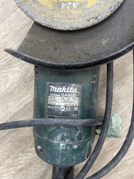 Купить Makita GA9020 в Иркутск за 2900 руб.