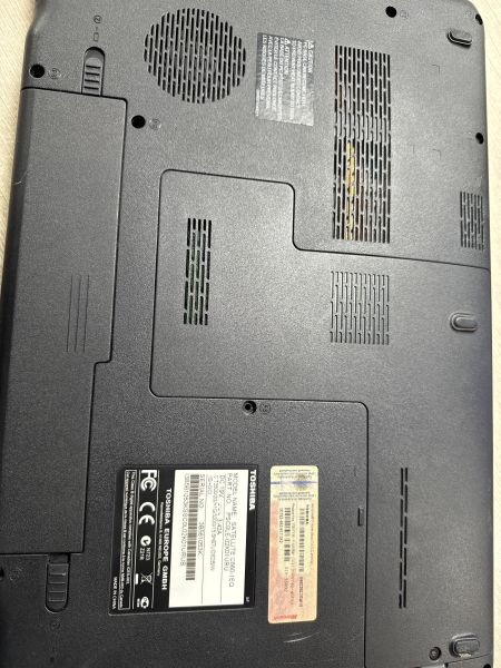 Купить Toshiba Satellite C660-1EQ (4/640GB) в Иркутск за 5349 руб.