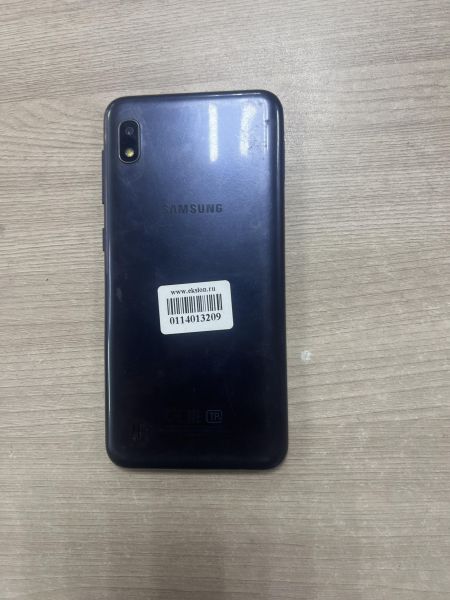 Купить Samsung Galaxy A10 2019 2/32GB (A105F) Duos в Иркутск за 2049 руб.